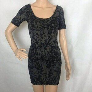 XXI Dress Size S Black Floral Short Sleeve